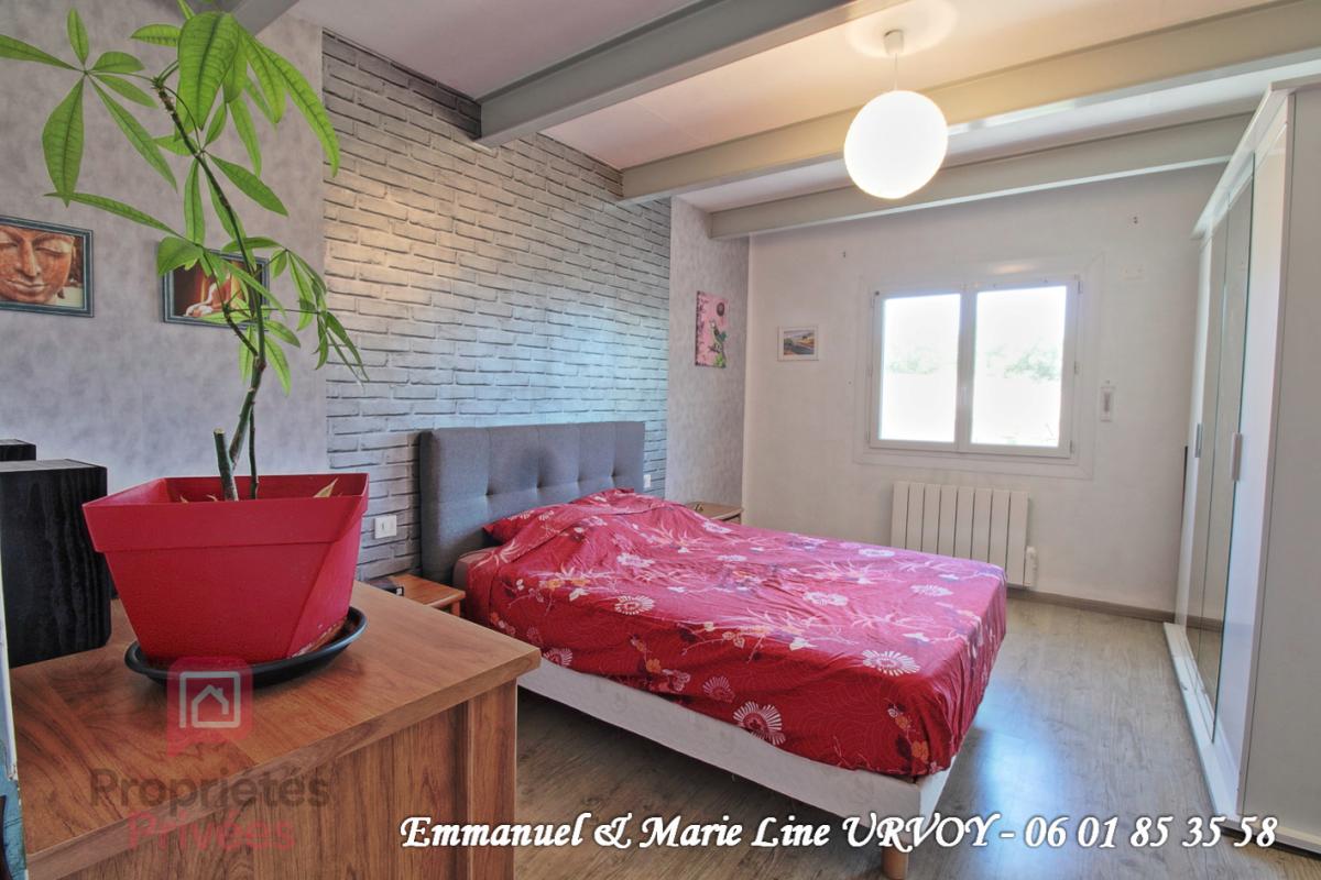 NOVES EXCLUSIVITE - NOVES 13550: Appartement T5 avec véranda et Terrasse 6