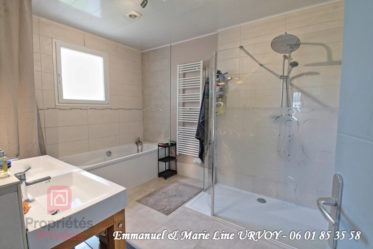 NOVES EXCLUSIVITE - NOVES 13550: Appartement T5 avec véranda et Terrasse 8