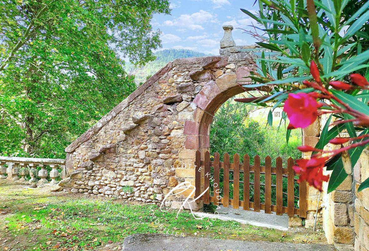 LIMOUX Bien d'exception et de charme avec magnifique parc arboré 17