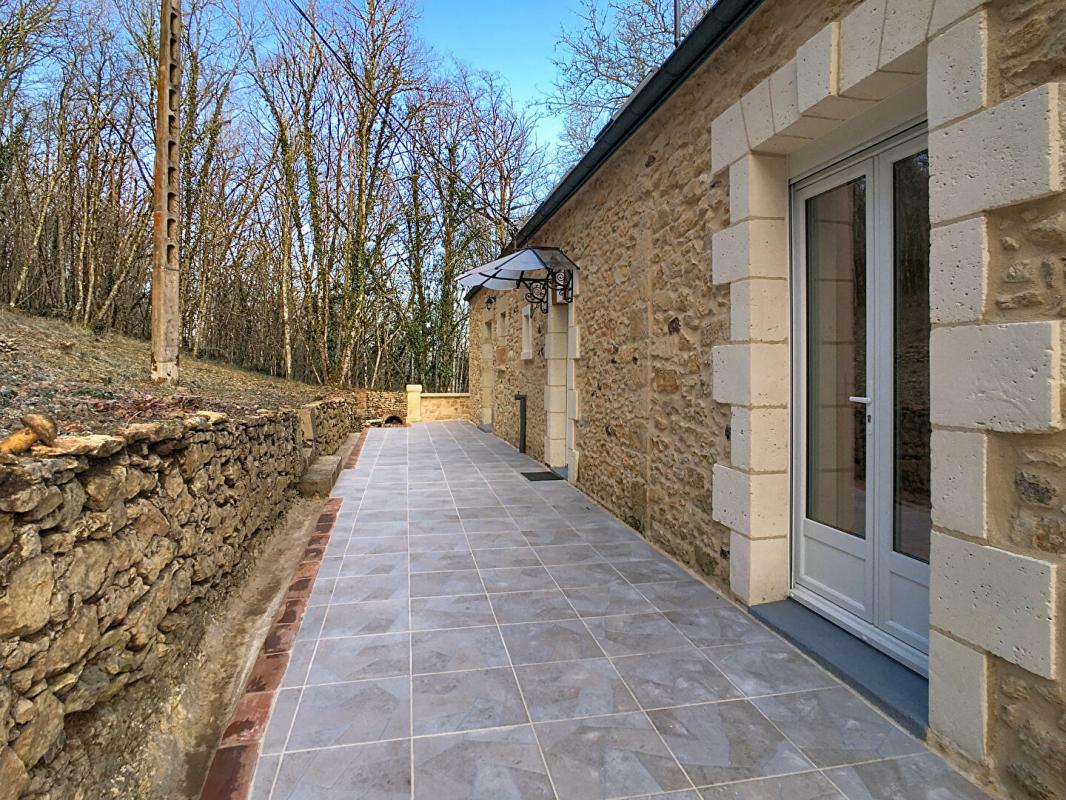 LE BUISSON-DE-CADOUIN Maison récemment rénovée avec 3 chambres 16