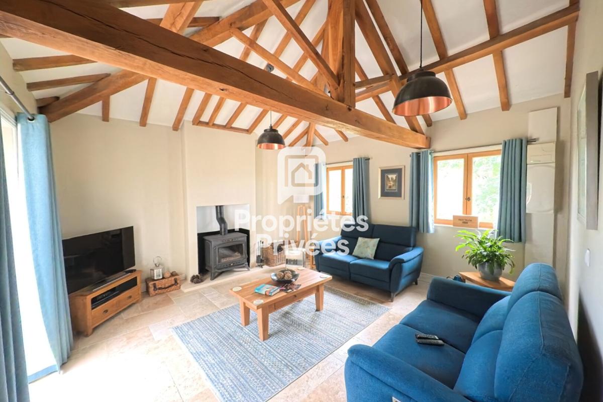 NONTRON MAISON DE CARACTERE CONTEMPORAINE DE 159 M² - PRESTATIONS HAUT DE GAMME - 3 SUITES PRIVATIVES - TERRAIN DE 6 180 M² A NONTRON 5