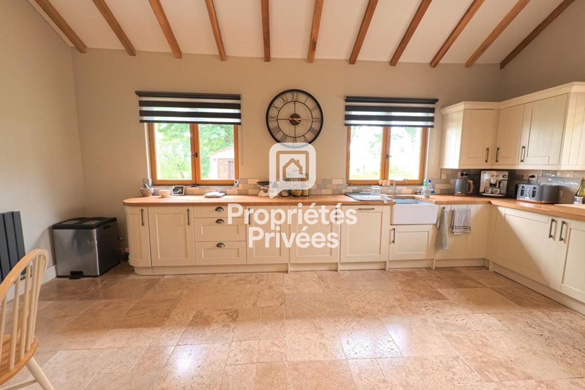 NONTRON MAISON DE CARACTERE CONTEMPORAINE DE 159 M² - PRESTATIONS HAUT DE GAMME - 3 SUITES PRIVATIVES - TERRAIN DE 6 180 M² A NONTRON 6