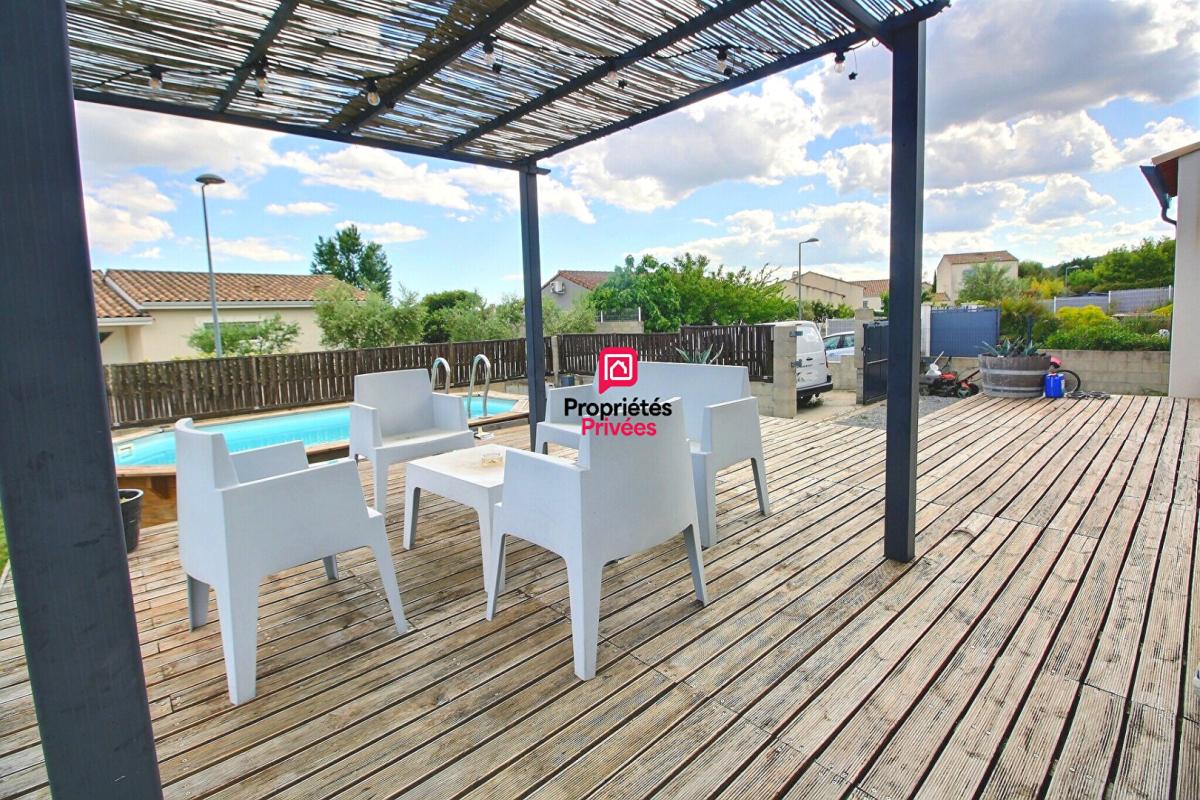 VACQUIERES Maison 3 chambres 92 m² de plain pied avec piscine à Vacquieres 5