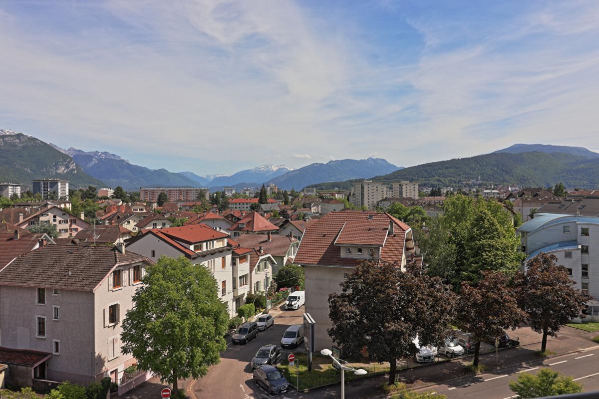 ANNECY Appartement Annecy 3 chambres, 77.55 m² avec balcons, cave et garage 1