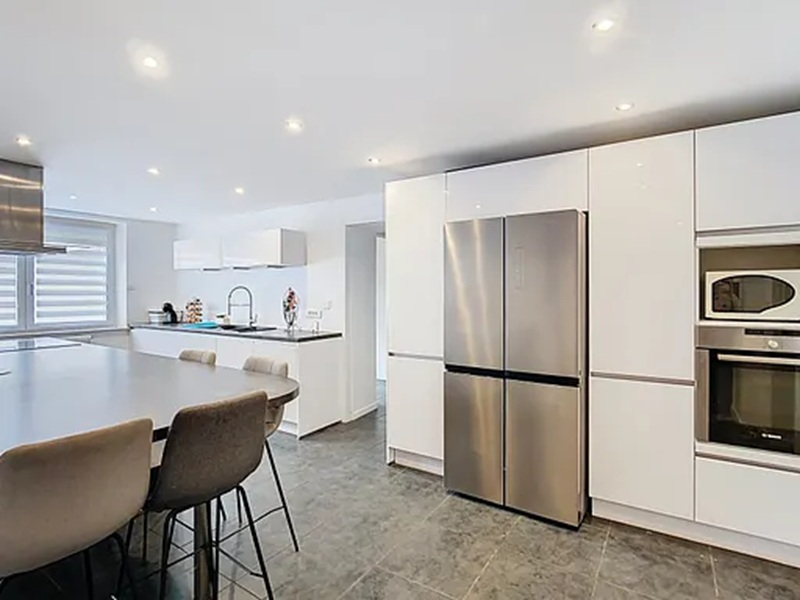 CUSTINES Maison familiale, 7 pièces, 190 m² , Dépendance à rénover, Garage, Jardin 1