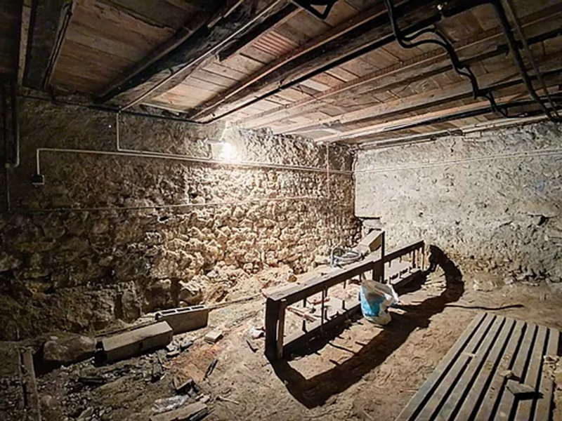 CUSTINES Maison familiale, 7 pièces, 190 m² , Dépendance à rénover, Garage, Jardin 15