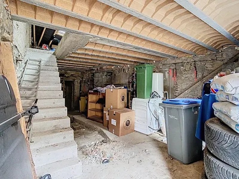 CUSTINES Maison familiale, 7 pièces, 190 m² , Dépendance à rénover, Garage, Jardin 16