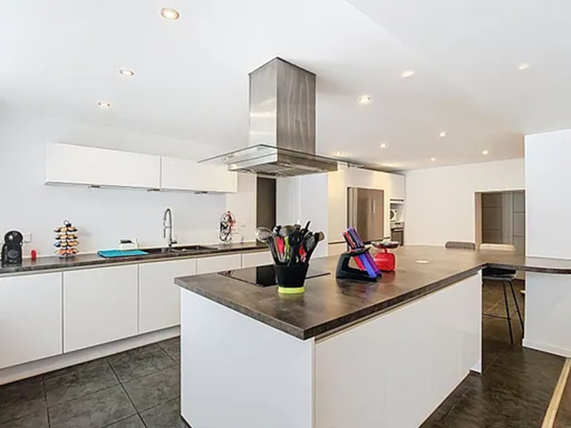 CUSTINES Maison familiale, 7 pièces, 190 m² , Dépendance à rénover, Garage, Jardin 5