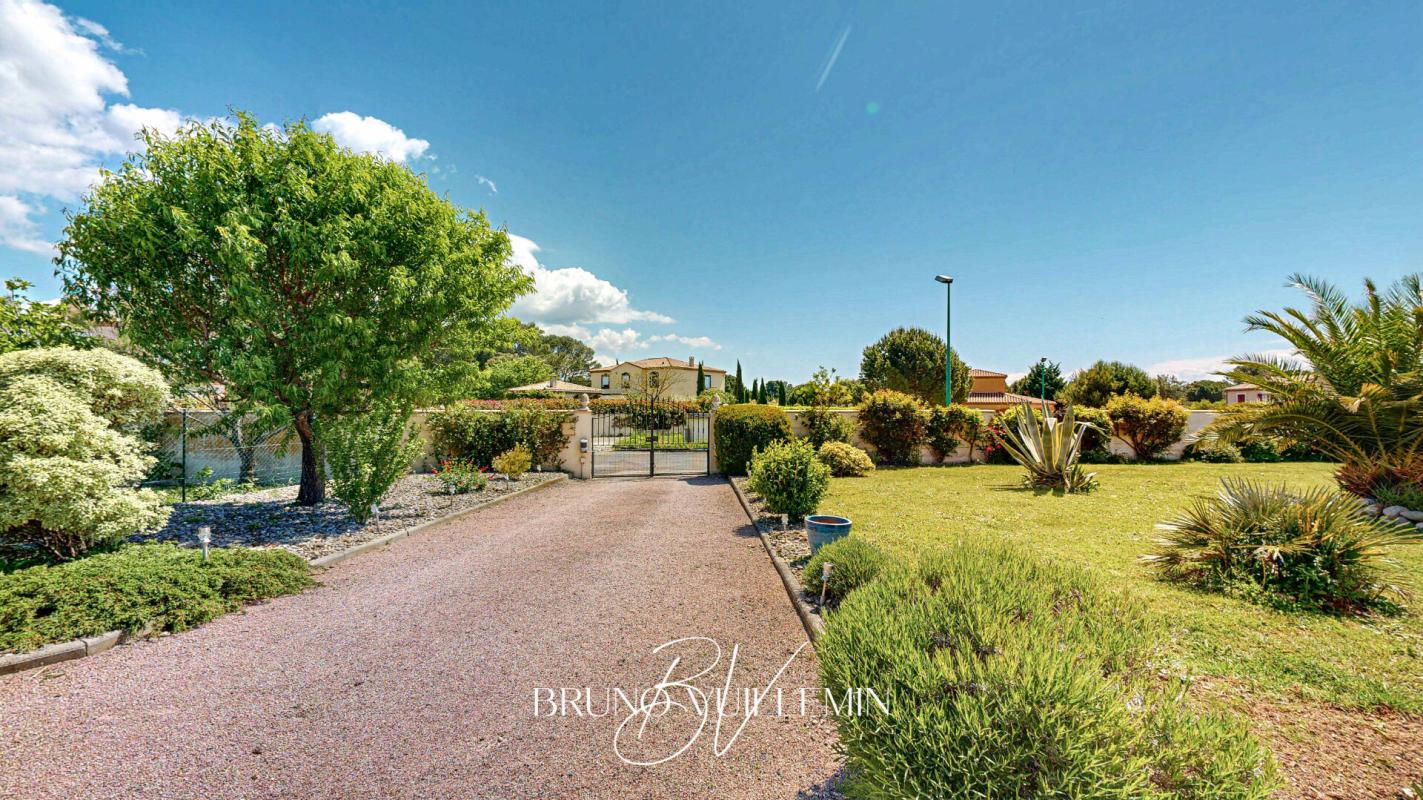 CARCASSONNE VILLA 4 CHAMBRES + STUDIO - SECTEUR RESIDENTIEL 17