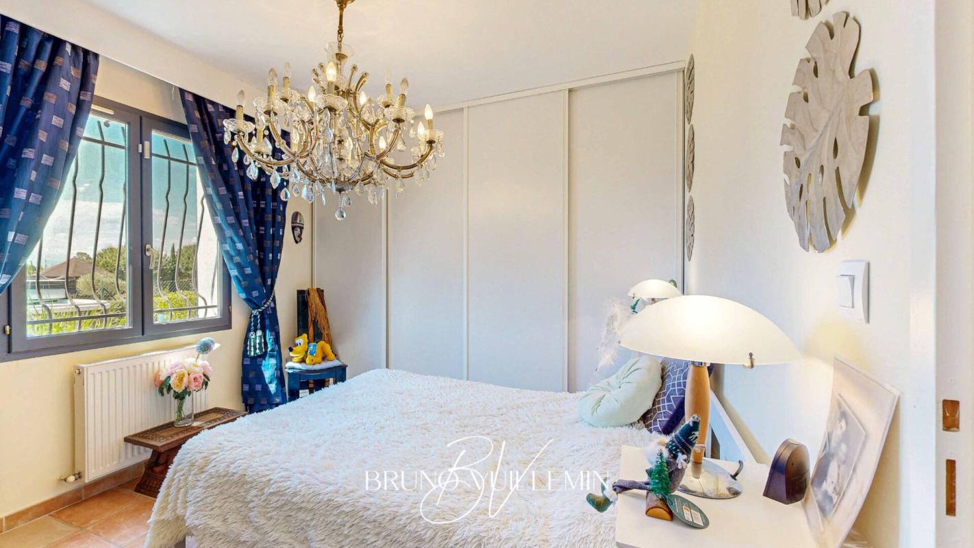 CARCASSONNE VILLA 4 CHAMBRES + STUDIO - SECTEUR RESIDENTIEL 9