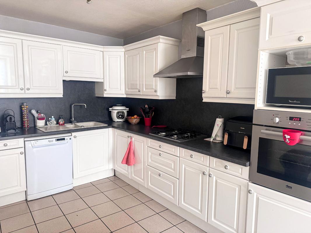 ROMAGNAT Maison familiale pleine de charme - 146 m² - Saulzet Le Chaud 8