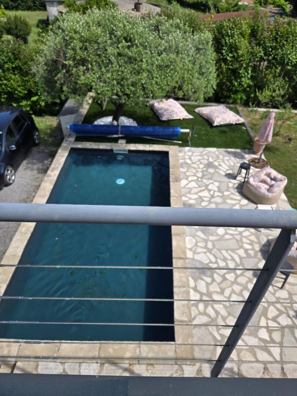 ANDUZE Villa de 124.7 M2 avec piscine et garage sur un terrain clos et arboré de 735 M2 au calme sans vis à vis 3