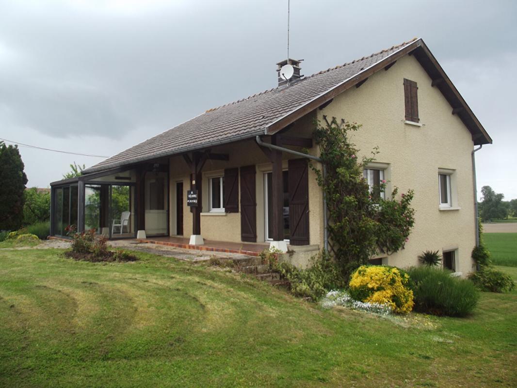 CHAVANGES Belle maison de plain pied 1