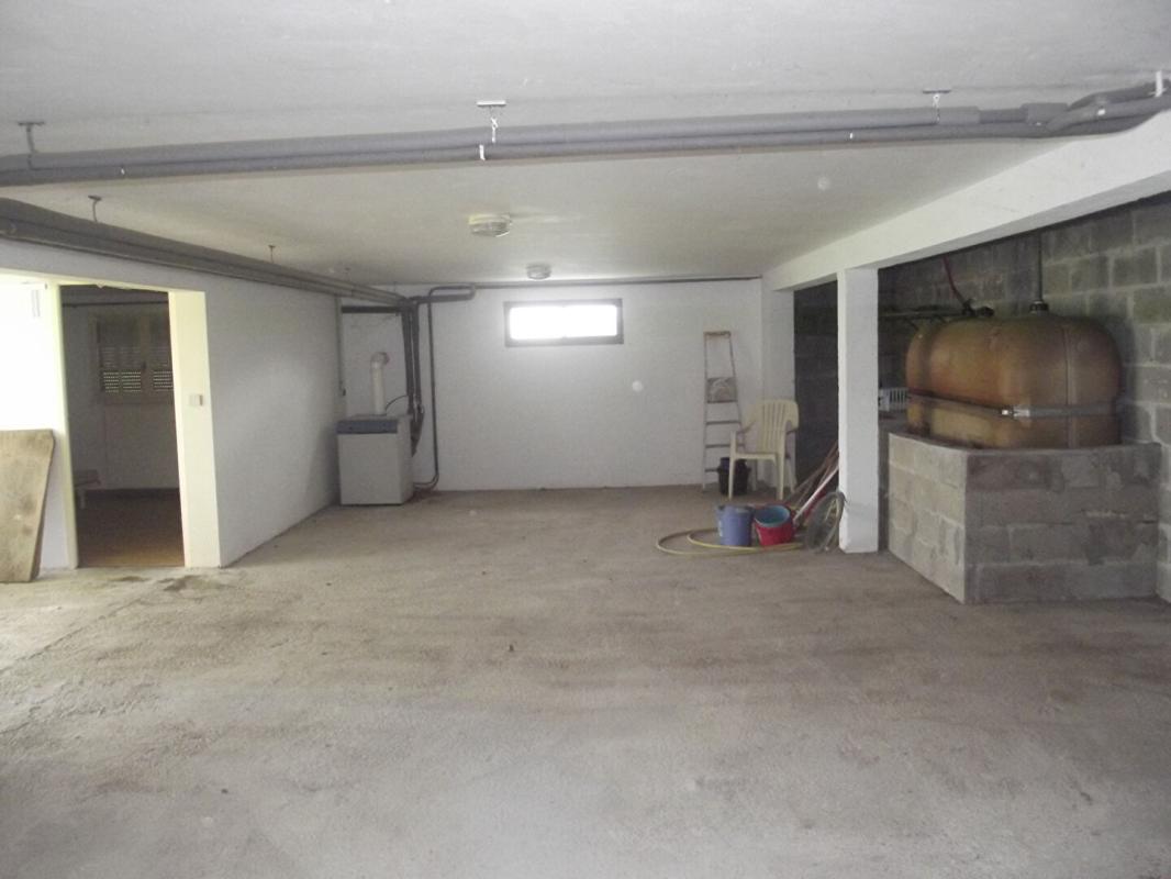 CHAVANGES Belle maison de plain pied 10