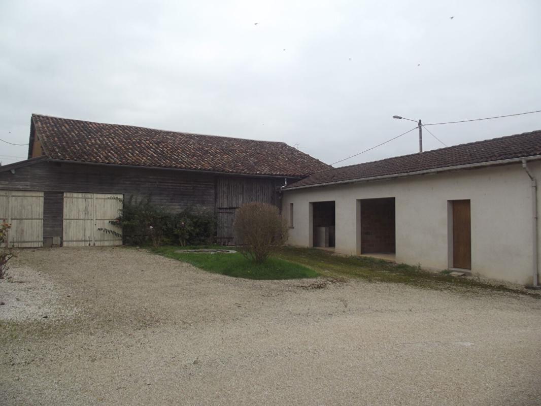 MAIZIERES-LES-BRIENNE Belle maison plain pied 14