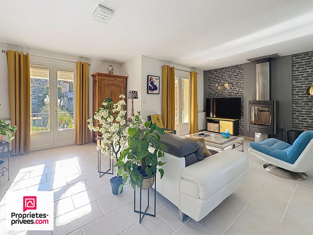 RIANS Rians VILLA T4 garage piscine sur 1200 m² 1