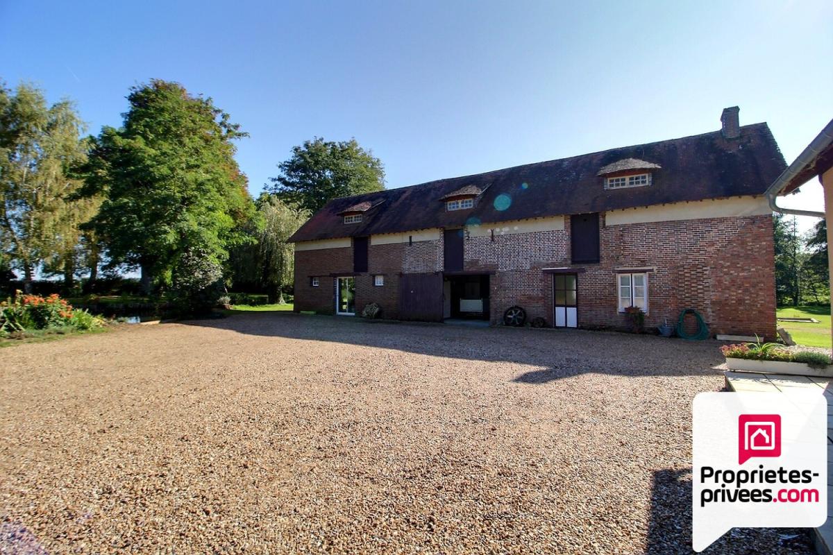 SAINT-GERMAIN-DES-PRES A VENDRE VASTE PROPRIETE Composée de DEUX HABITATIONS et UN STUDIO, ETANG bordée par rivière sur plus de 4,5 Hectares 16