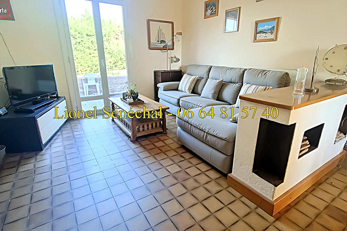 BRETTE-LES-PINS Maison 8 pièces de 135 m2 habitables avec un sous sol complet sur une parcelle de plus de 1 700 m2 5