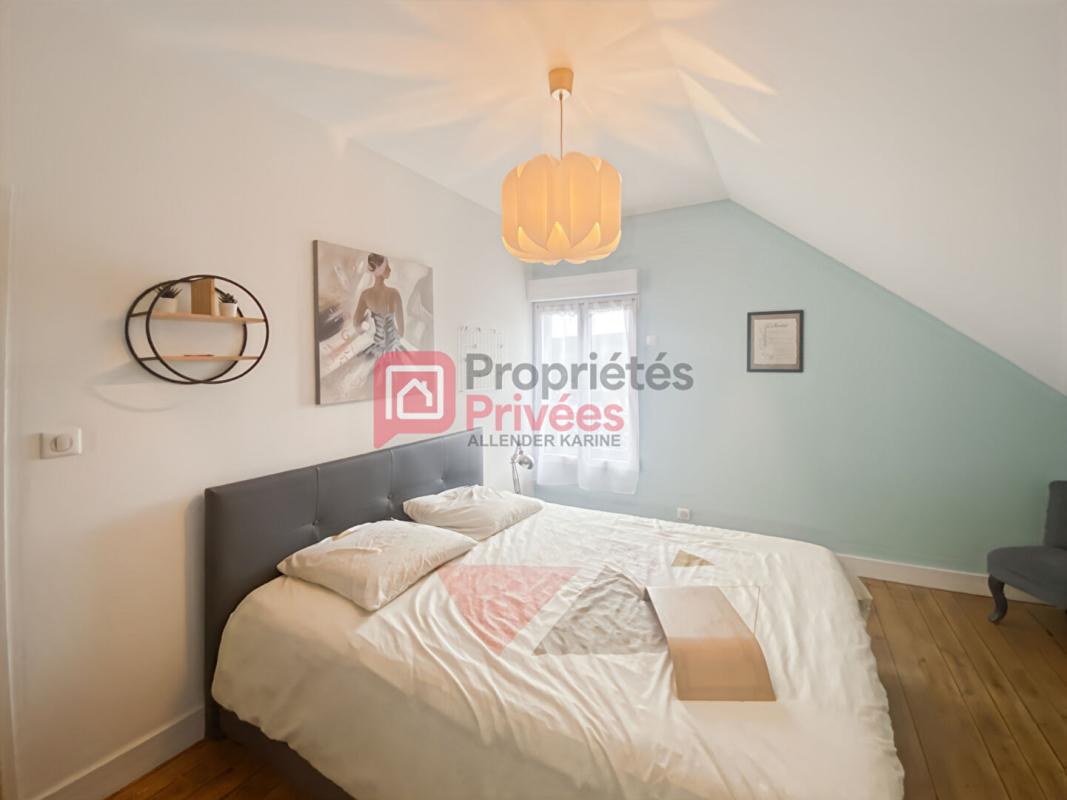 SENS Maison Soucy 9 pièce(s) 165 m2 14