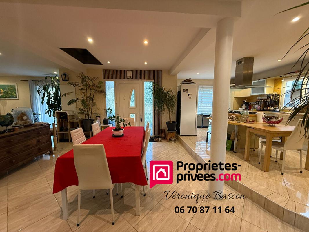 COULOUNIEIX-CHAMIERS Maison 5 pièces sur 910 m2 de terrain 3