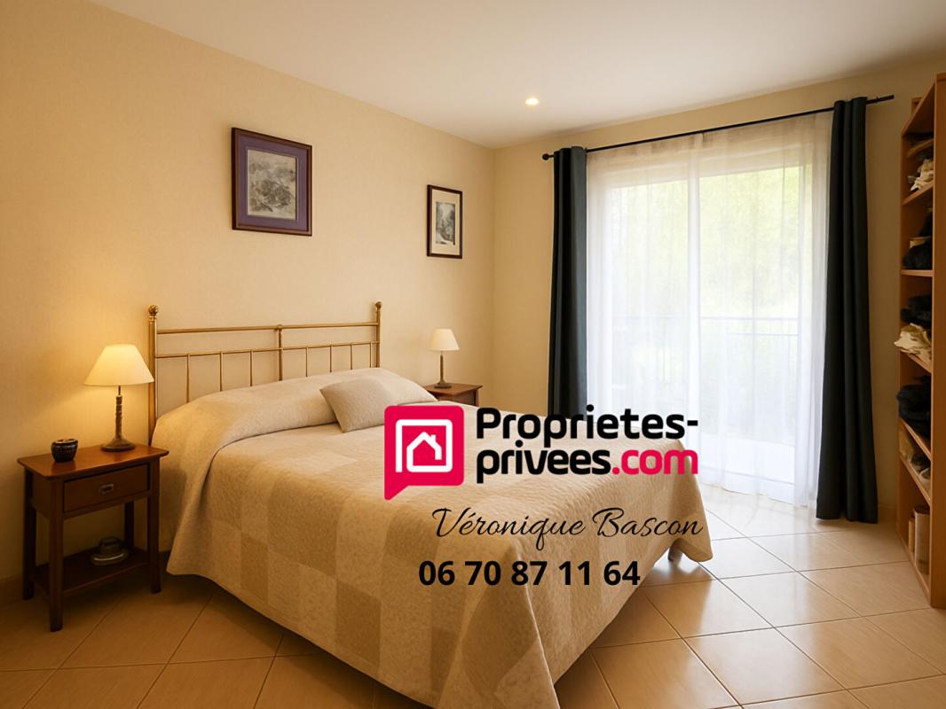 COULOUNIEIX-CHAMIERS Maison 5 pièces sur 910 m2 de terrain 9