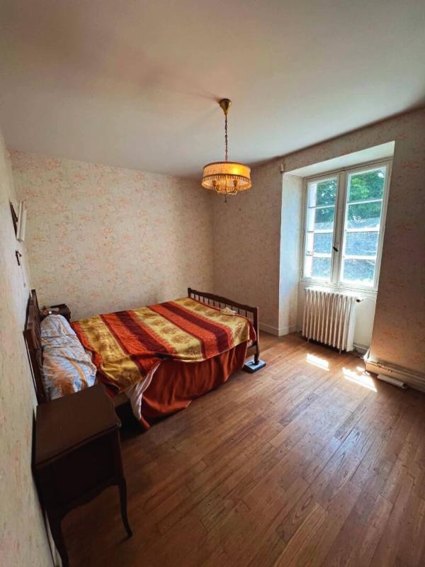 SAINT-SULPICE-D'EXCIDEUIL Maison St Sulpice D Excideuil 11 pièce(s) 190 m2 7