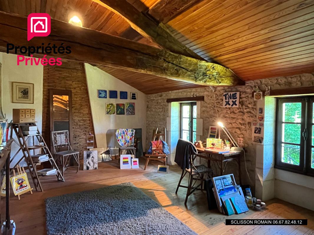 BERNEUIL Charentaise Berneuil - 186 m2 - 3 chambres - jardin arboré - PRIX 228 778 HAI 6