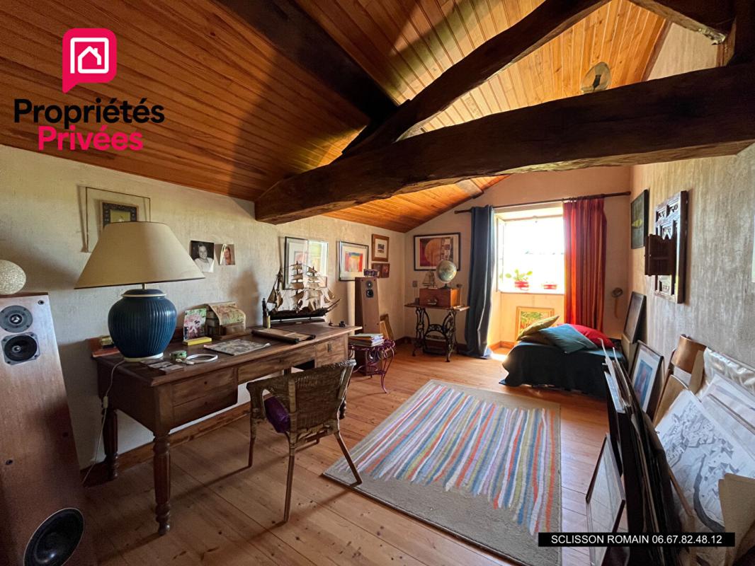 BERNEUIL Charentaise Berneuil - 186 m2 - 3 chambres - jardin arboré - PRIX 228 778 HAI 7