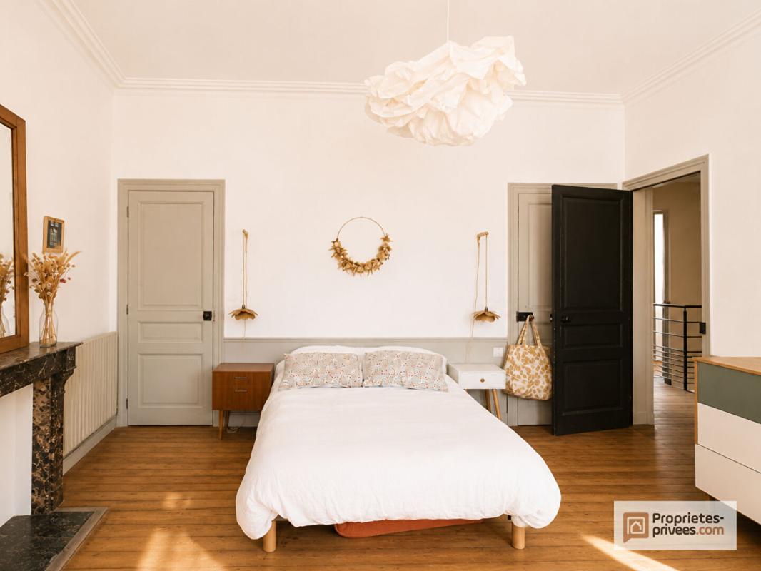 QUIMPER Quimper Centre : Duplex 160 m² avec jardin, studio indépendant et dépendance 13