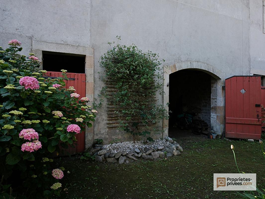 QUIMPER Quimper Centre : Duplex 160 m² avec jardin, studio indépendant et dépendance 16