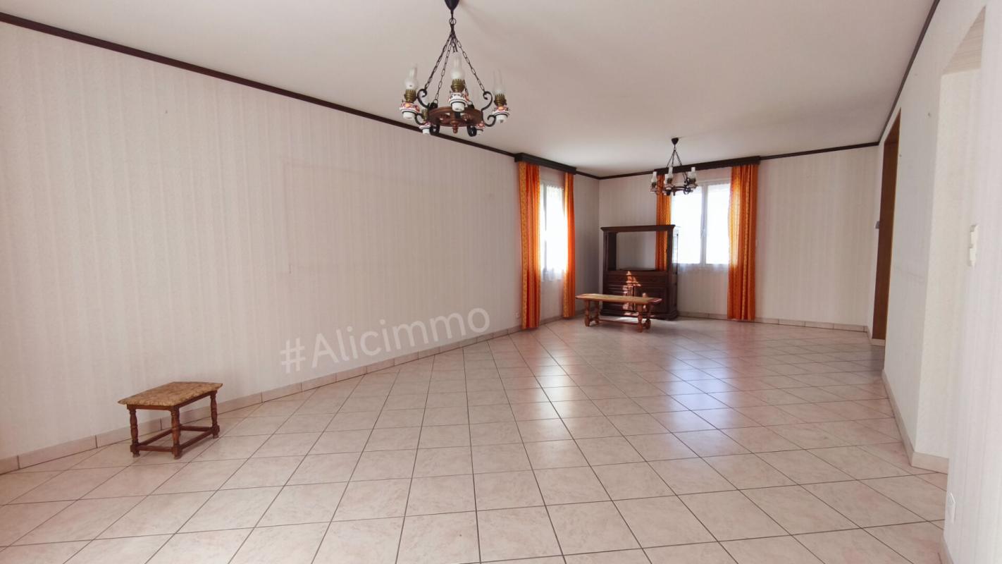 SEZANNE Maison Sezanne 7 pièce(s) 167 m2 4