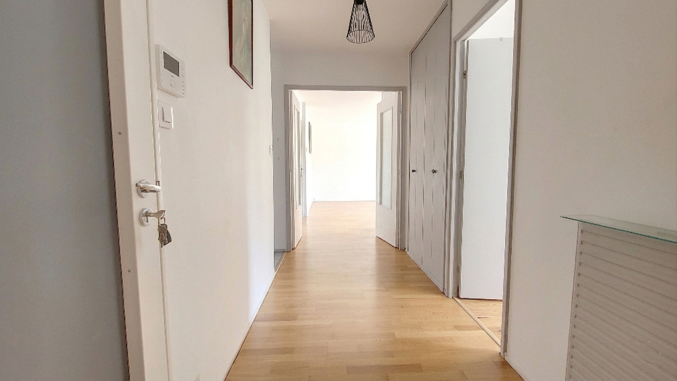 PESSAC Appartement lumineux 71m² avec grand balcon sans vis-à-vis 7