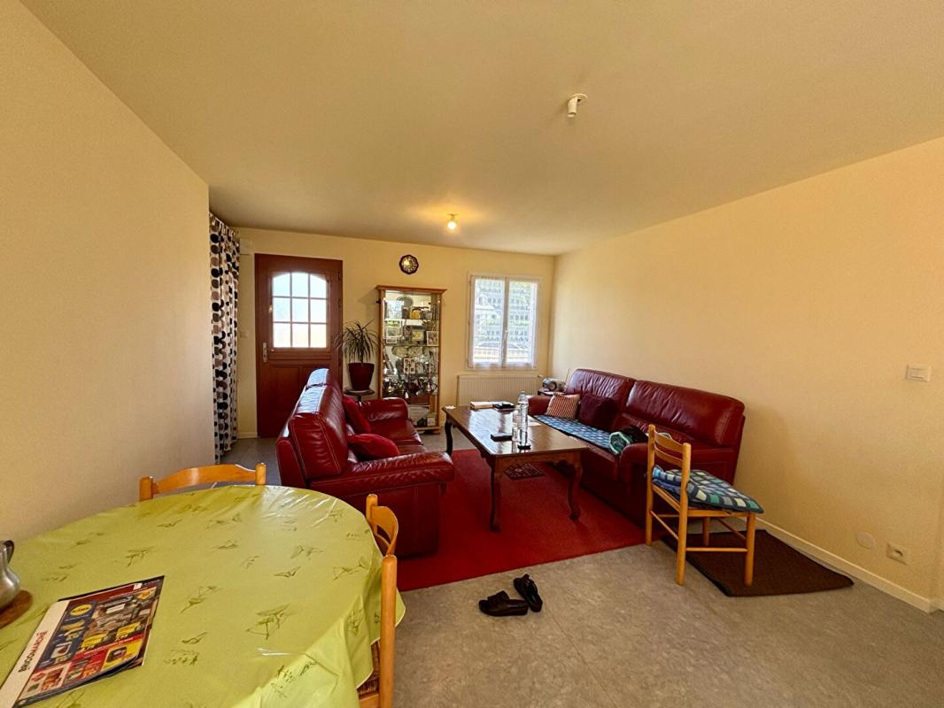 SAINT-ELOI Maison sur sous-sol Saint Eloi de 110 m2 - 3 chambres - 4024m² de terrain 6