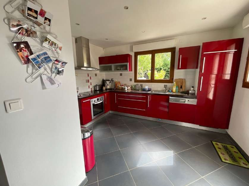 HOUDAN Houdan 7 mn / Gambais 4 mn / Maison d'architecte 182 m2 / 4 chambres 6