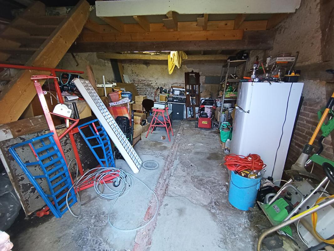 CHAMPVERT CHAMPVERT - LONGERE 110 M2 13