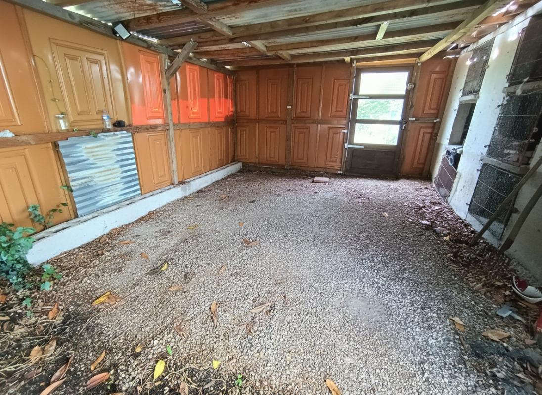CHAMPVERT CHAMPVERT - LONGERE 110 M2 17