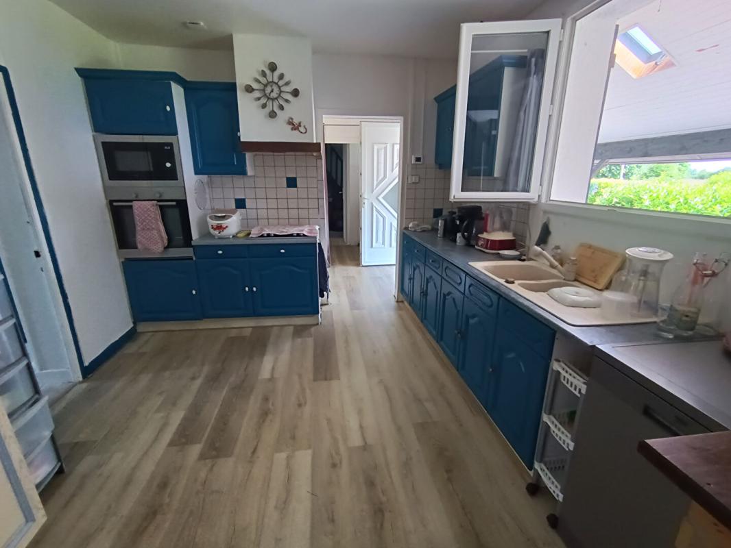 CHAMPVERT CHAMPVERT - LONGERE 110 M2 5