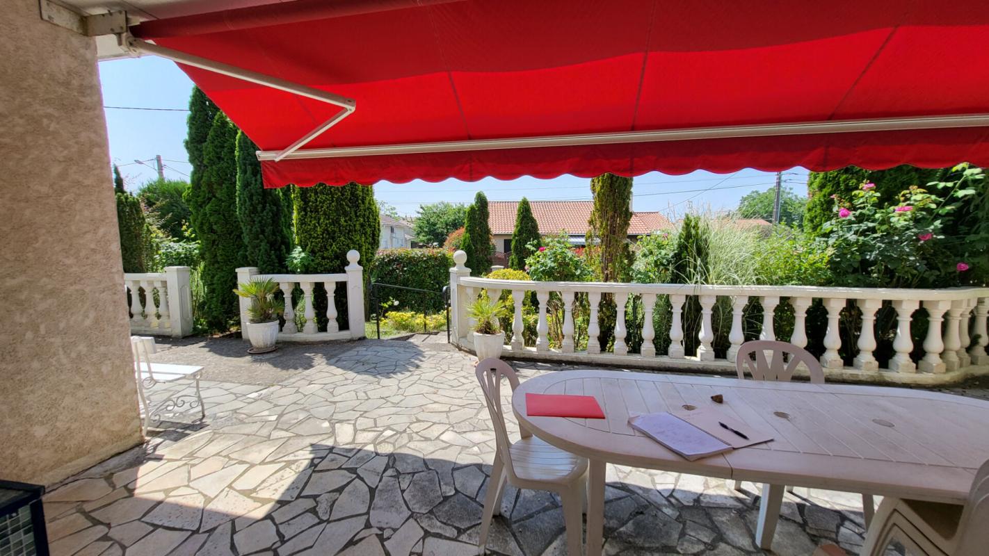 SAINT-MEDARD-DE-MUSSIDAN Maison années 1975  Saint Medard De Mussidan 6 pièces  210 m2 jardin de 1310m² 10
