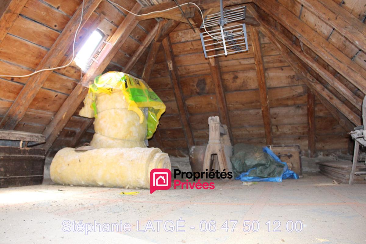 LARODDE Propriété d'une Maison de 42 m2 et Grange à finir de rénover 13