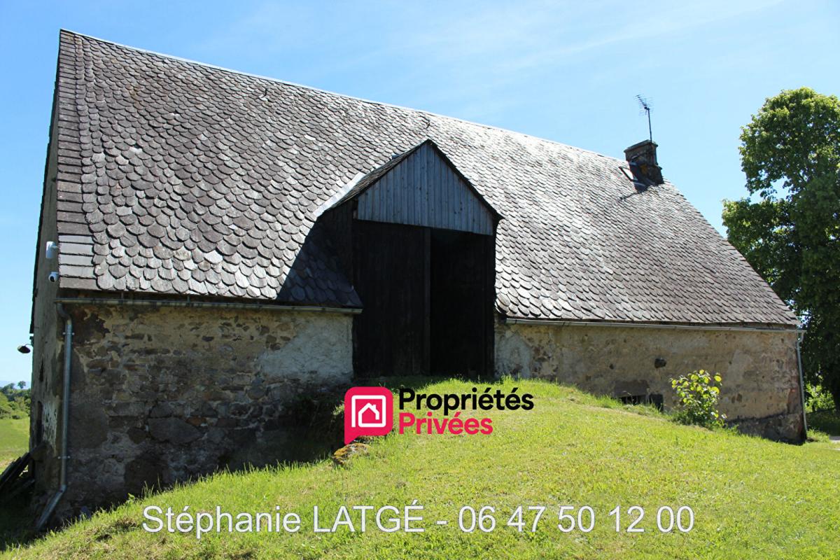 LARODDE Propriété d'une Maison de 42 m2 et Grange à finir de rénover 17