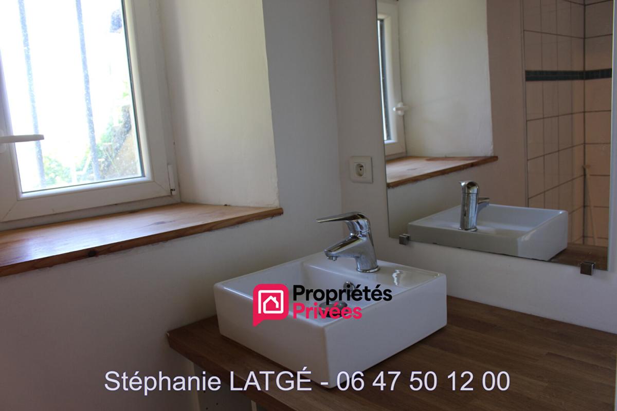 LARODDE Propriété d'une Maison de 42 m2 et Grange à finir de rénover 8