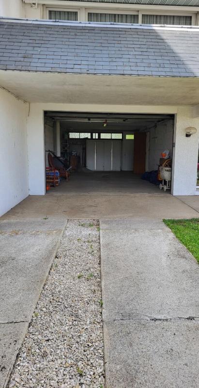 SAINT-QUENTIN PAVILLON D'ARCHITECTE AVEC JARDIN ET 2 DB GARAGES 11