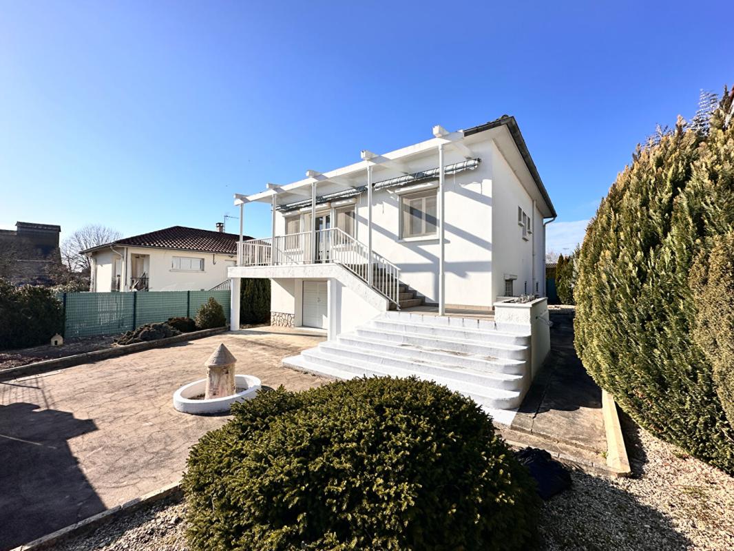 BON-ENCONTRE Maison 2