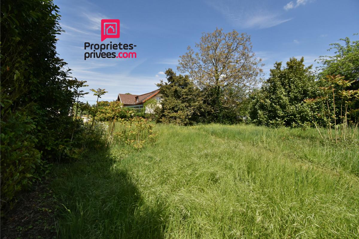 SAINT-PRIEST Terrain constructible de 518 m² dans un quartier résidentiel prisé à Saint-Priest 6
