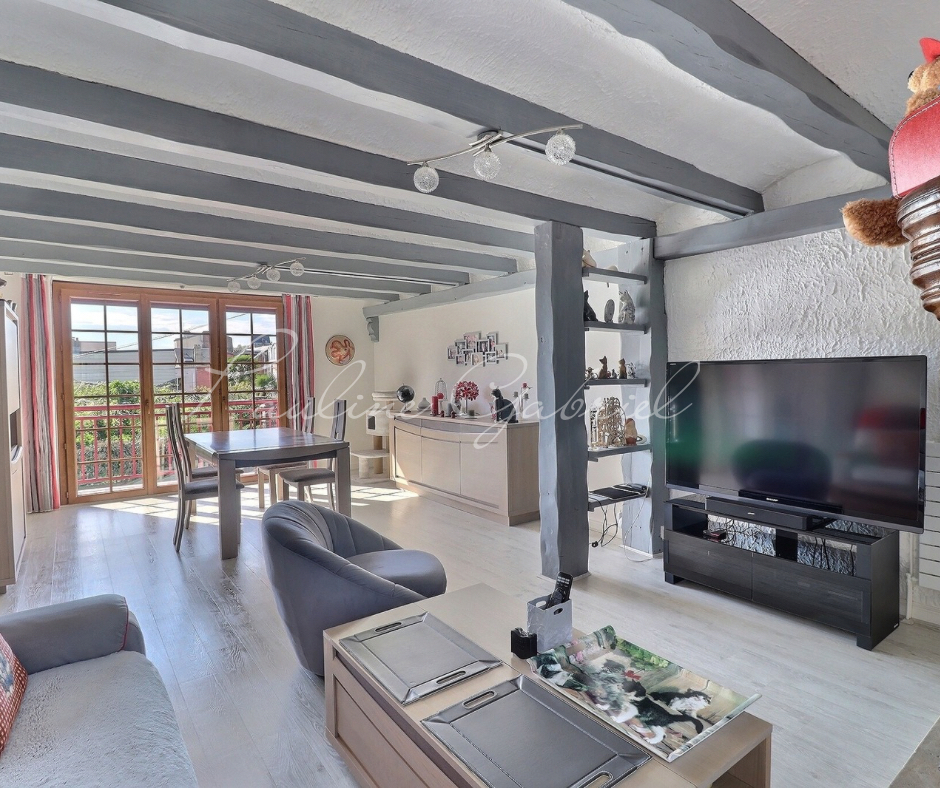 LE HAVRE Appartement Duplex, grand séjour et cuisine indépendante, 3 chambres, garage, buanderie 3