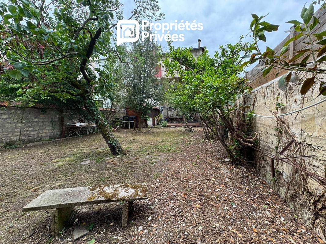 LA GARENNE-COLOMBES Maison de 235 m² - 5 chambres - Souvenir Français 18