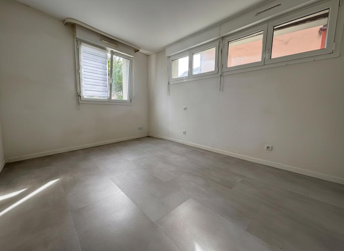 DELLE Appartement rare sur le marché - Plain-pied & accès PMR 9