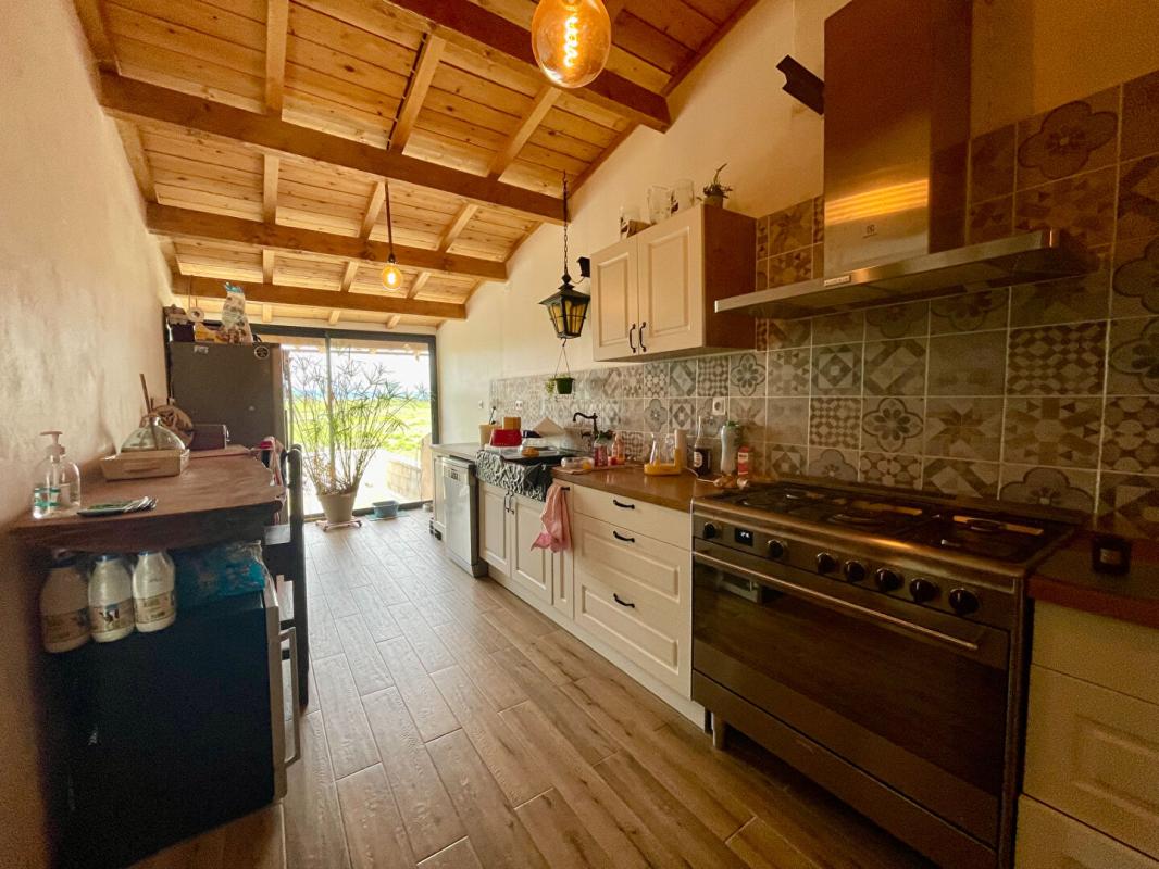 SERVIAN Propriété équestre avec gites et habitations - Servian - 815 000 euros 11