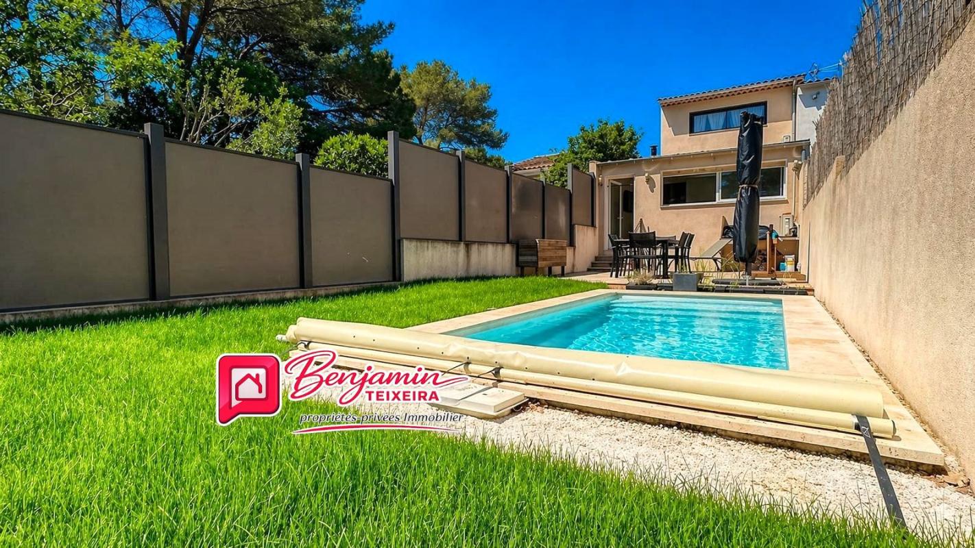 ROQUEBRUNE-SUR-ARGENS Maison Roquebrune Sur Argens 4 pièce(s) 109.85 m2 1