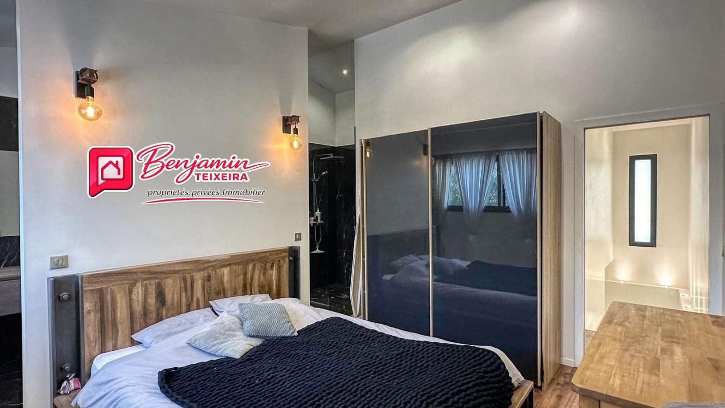 ROQUEBRUNE-SUR-ARGENS Maison Roquebrune Sur Argens 4 pièce(s) 109.85 m2 10